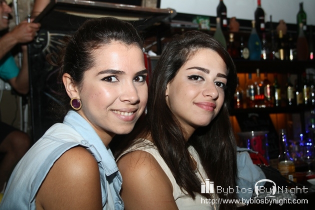 Saturday Night at La Paz Pub, Byblos